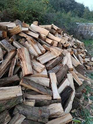 Leña Rachada para Chimenea o Caldera