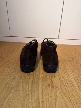Botines de Ante Marrón con Cordones