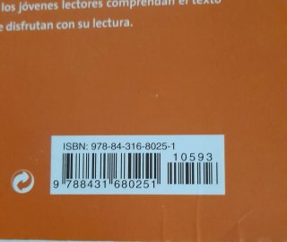 Varios libros juveniles.