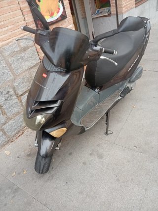 Scooter Aprilia Leonardo