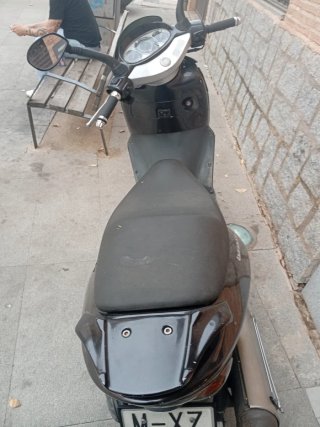Scooter Aprilia Leonardo