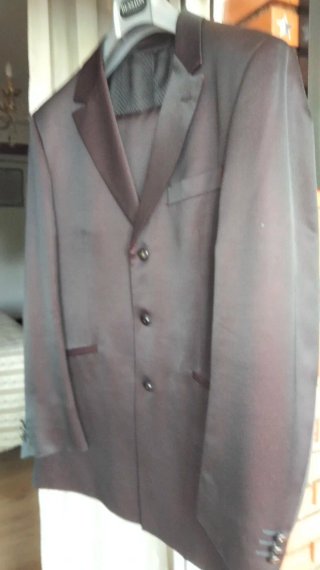 Traje de novio negro