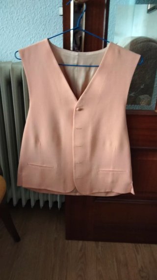 Traje de novio negro