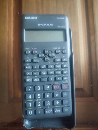 Calculadora Casio fx-82MS S-V.P.A.M.