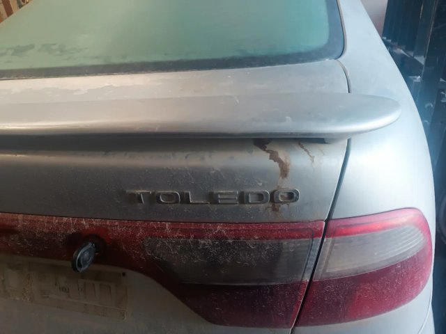 Alerón trasero Seat Toledo (1999-2004)