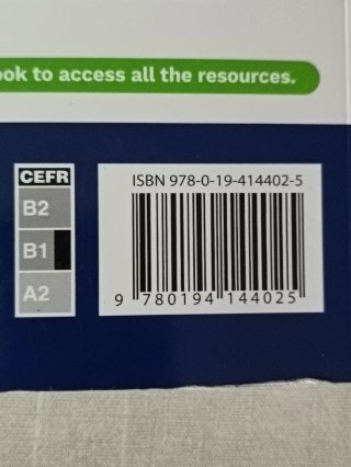 English File 5th Edition B1. Student's Book and...