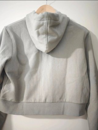 Sudadera Cropped verde claro Stradivarius
