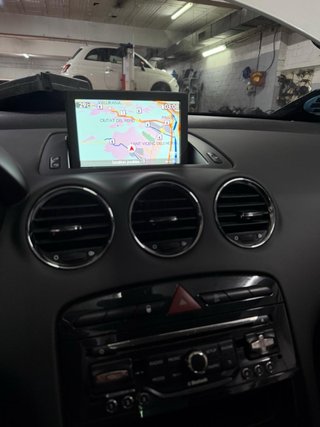 Reparación pantalla en negro Peugeot Software