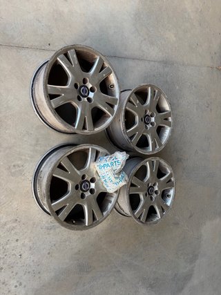 Juego 4 Llantas Volvo S60 XC60 XC90 en buen estado
