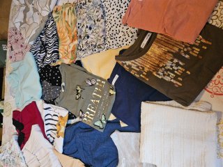 Lote de ropa variada