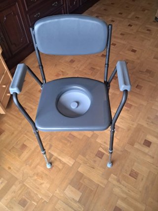 Silla con wc inodoro personas mayores