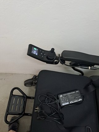 Sedia a rotelle elettrica Teyder SPA Pro pieghevole