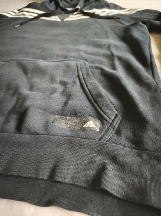 Sudadera Adidas Negra con Rayas Blancas