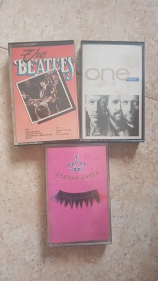 Cassette: The Beatles, Bee Gees, Dancing Queen