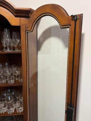 Esquinero de Madera de Cerezo