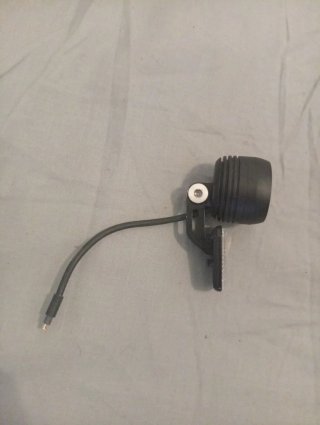 Foco Supernova Mini2 delantero para bicicleta