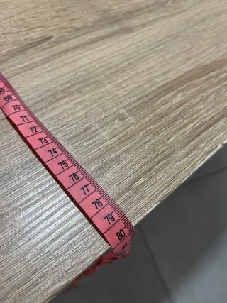 Mesa de Comedor de Madera con Patas Blancas