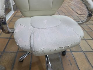 Silla de despacho blanca