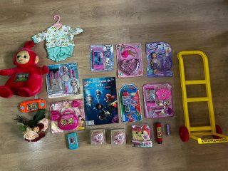 Lote de juguetes variados para niños