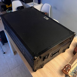 Pioneer XDJ-XZ DJ con extras