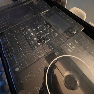 Pioneer XDJ-XZ DJ con extras