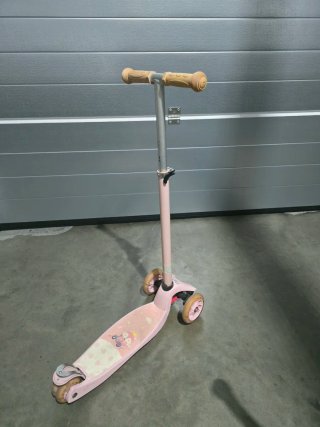 Patinete Infantil Rosa con Luces No hago envios