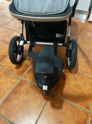 Carro Bugaboo Fox con Patinete