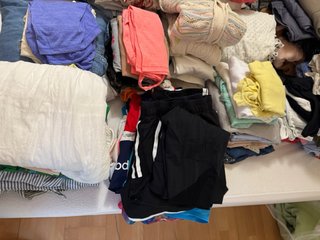 Lote de ropa variada de mujer en muy buen estado