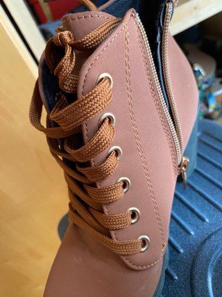 Botines Marrones con Tacón Botas altas negras