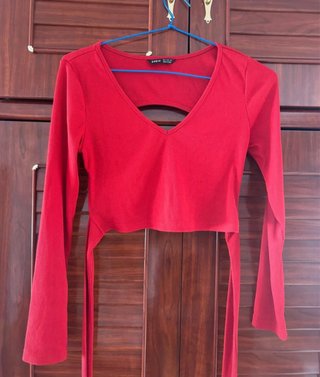 Top rojo de manga larga Shein