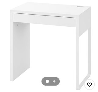 Cama y escritorio estilo IKEA