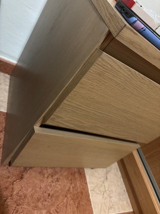 Mesa de noche Ikea madera