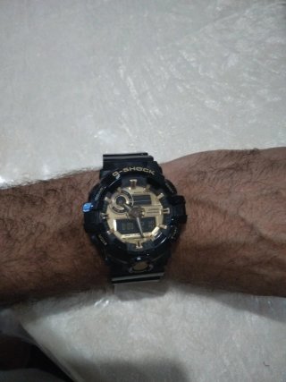 Reloj Casio G-Shock Negro y Dorado