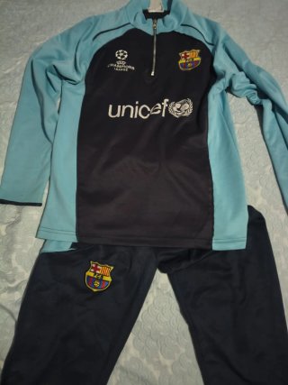 Abito sportivo usato
