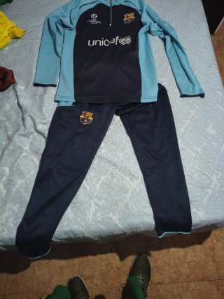 Abito sportivo usato