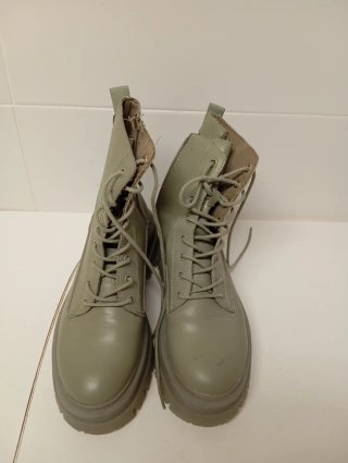 Botines Verdes con Suela Track