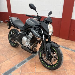Kawasaki ER6N Negra