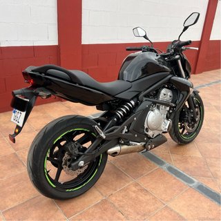 Kawasaki ER6N Negra