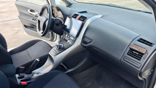 Toyota Auris 2011