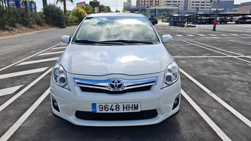 Toyota Auris 2011