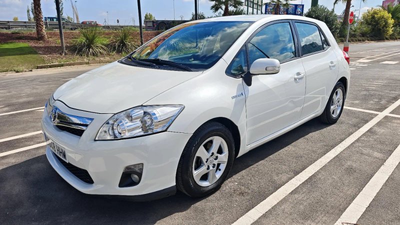 Toyota Auris 2011, foto 3