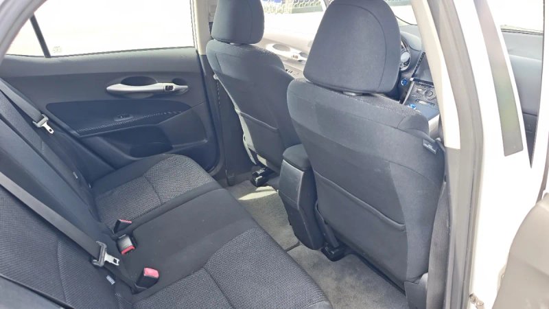 Toyota Auris 2011, foto 9