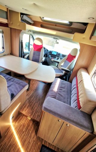 Autocaravana Burstner Itxeo 2008