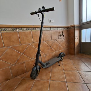 Patinete Eléctrico Xiaomi Essential