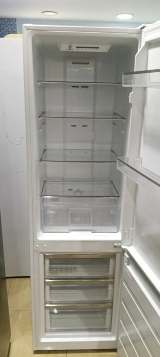NEVERA COMBI MIDEA NO FROST ENERGÍA A+181X54X60