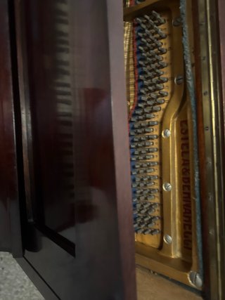 Piano vertical madera oscura