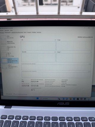 ASUS VivoBook 15 Ryzen 5 con Gráfica de 5Gb