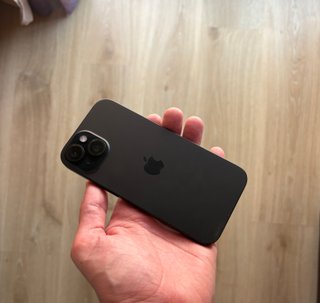 iPhone 15 128GB