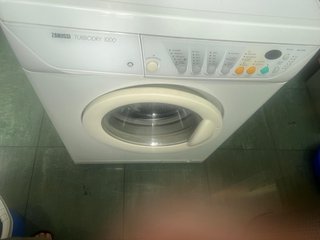 Lavadora Secadora Zanussi Turbodry 1000