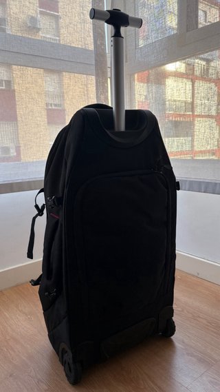 Mochila Mountain Warehouse 50L Negra